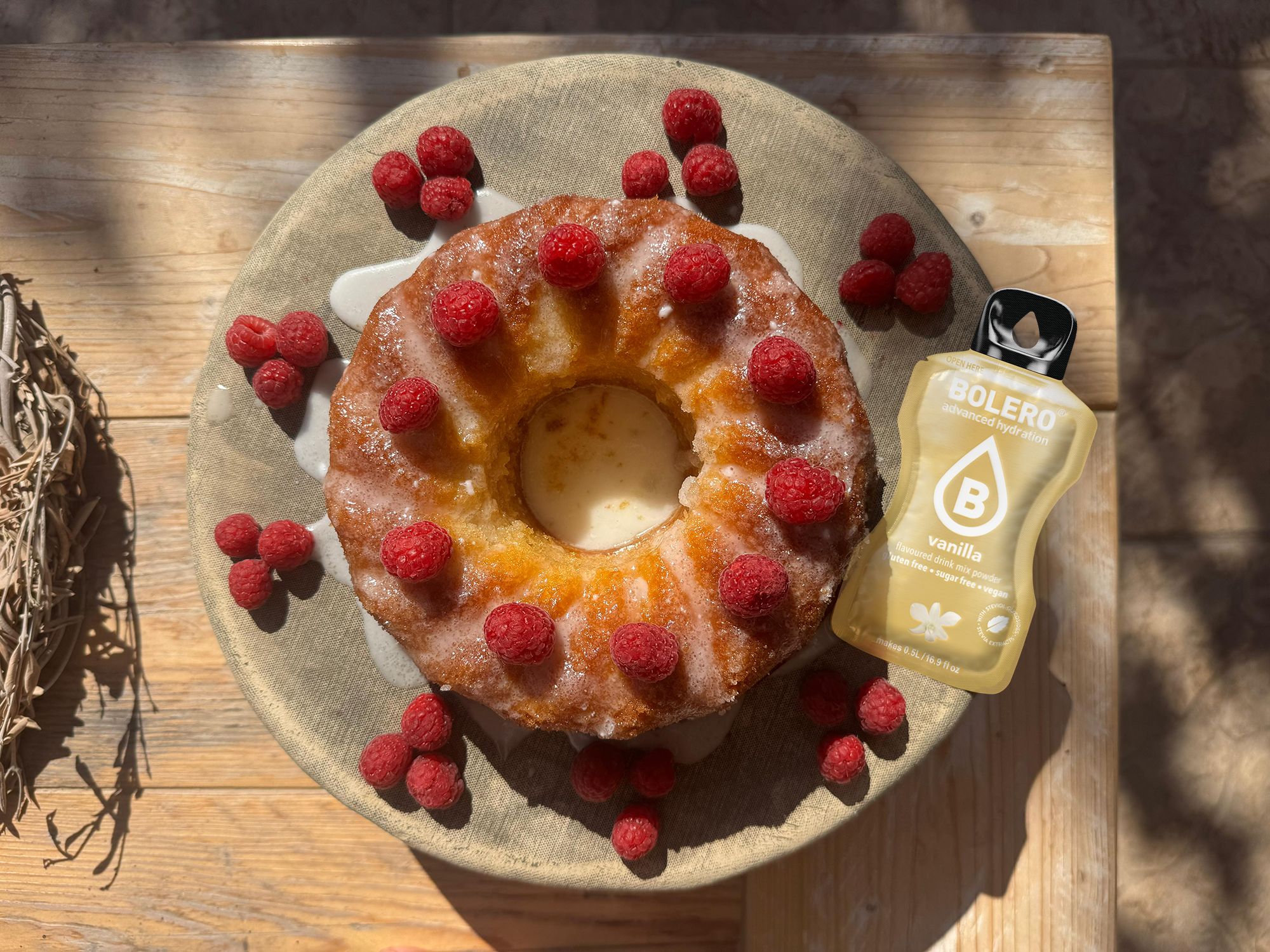 Luchtige cake met vleugje vanille en Frambozen